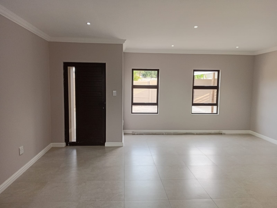 To Let 2 Bedroom Property for Rent in Cambridge West Eastern Cape